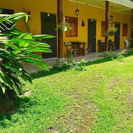 Posada Turistica Rocas De Cabo Marzo Bahia Solano Extérieur photo
